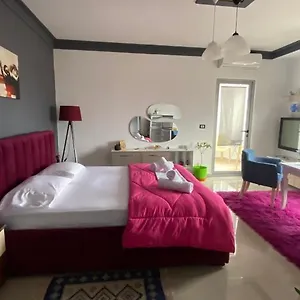  Апартаменты Guest's Apartament
