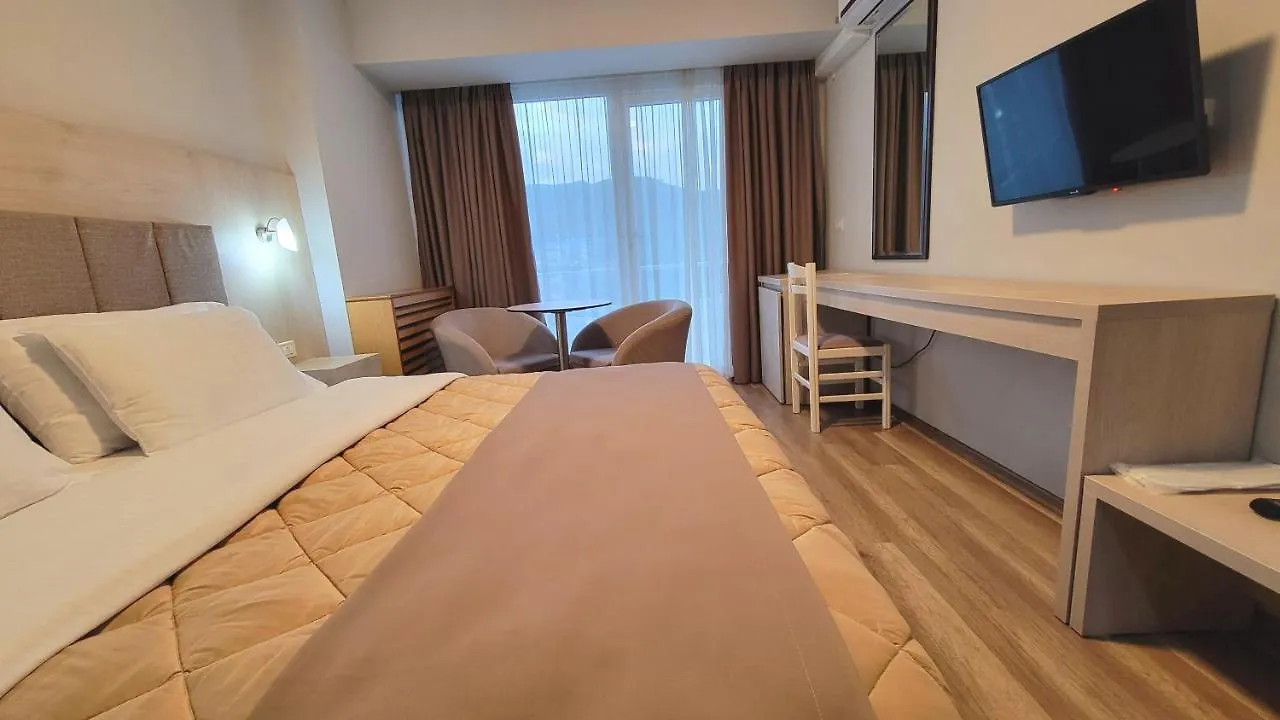****  Hotel Enkelana Pogradec Albania