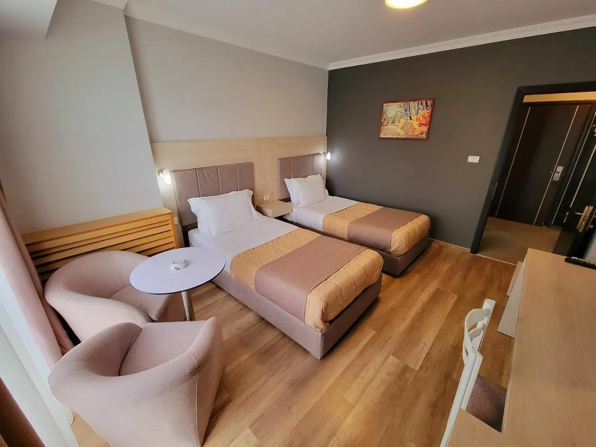 Hotel Enkelana Pogradec