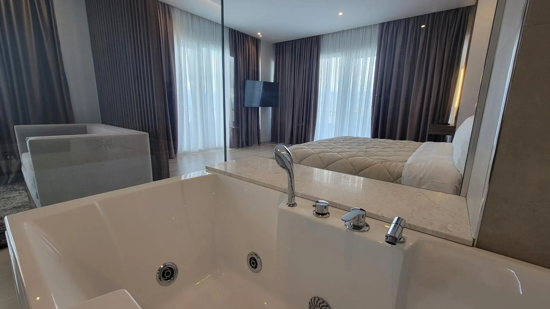 Hotel Enkelana Pogradec