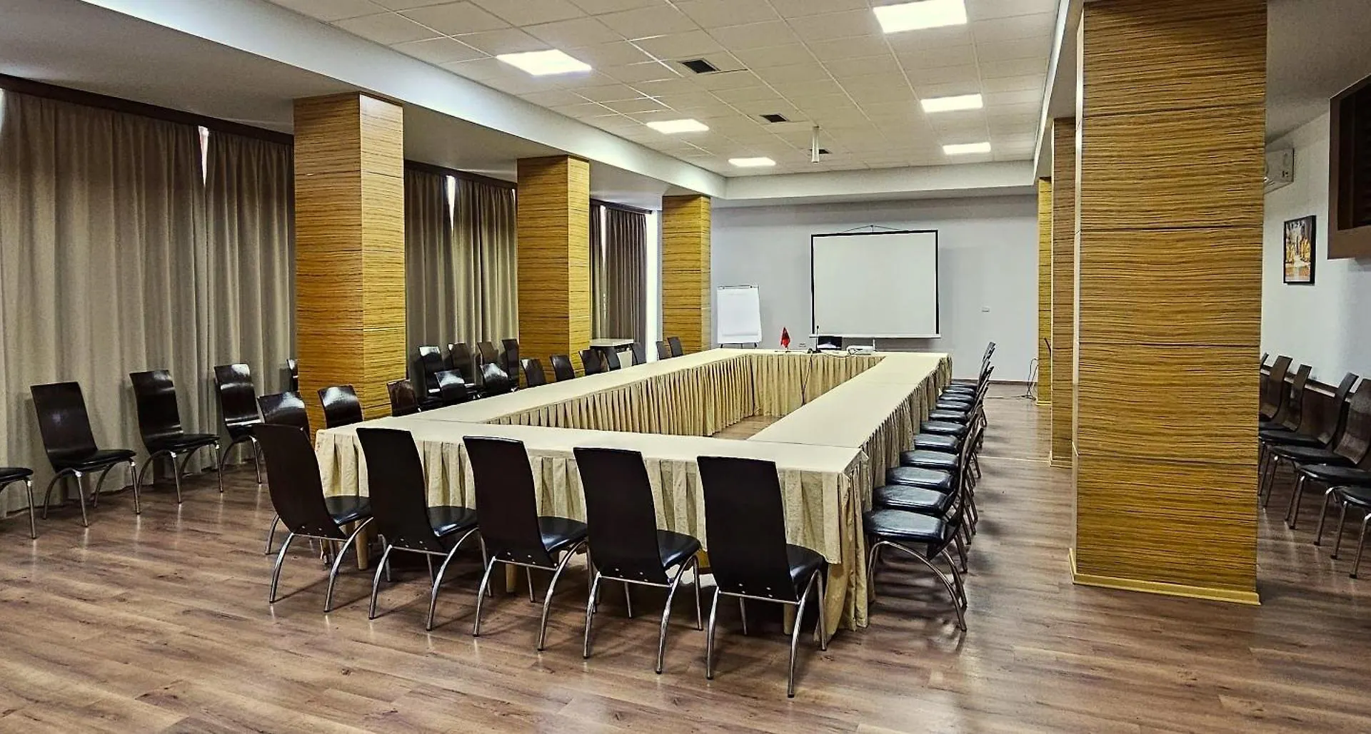 ****  Hotel Enkelana Pogradec Albania