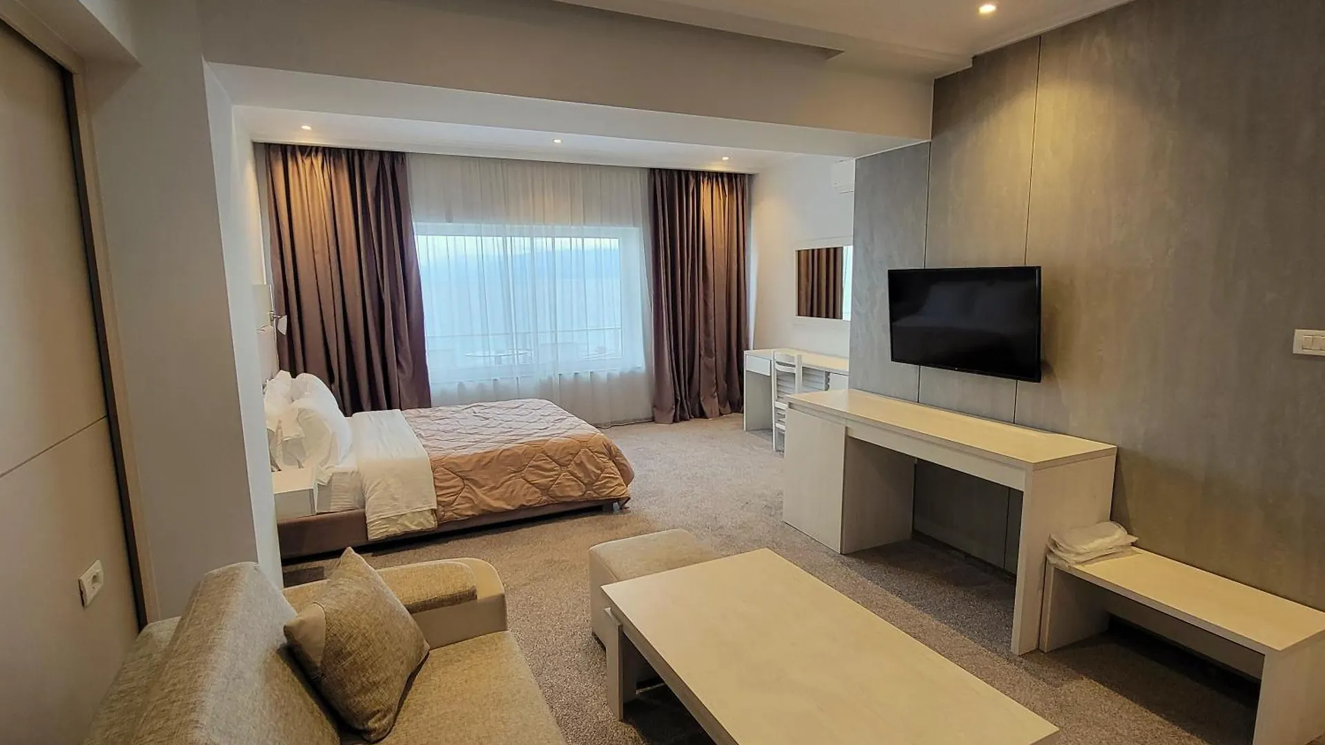Hotel Enkelana Pogradec