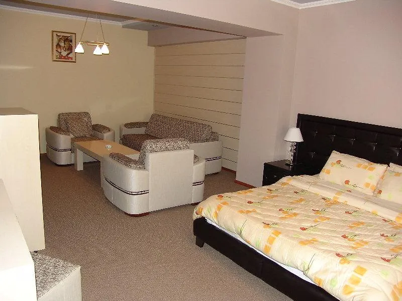 Hotel Enkelana 포그라데츠 4*,